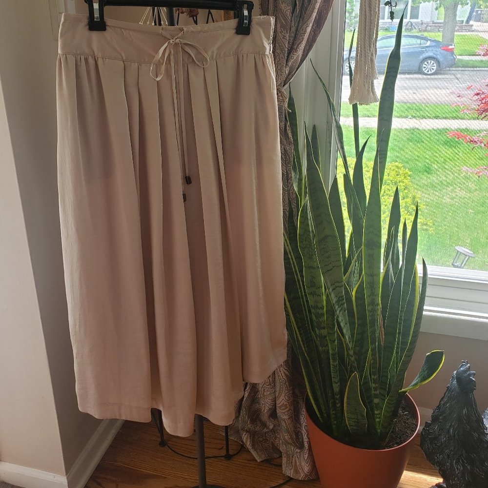 Vince Camuto long flowy skirt